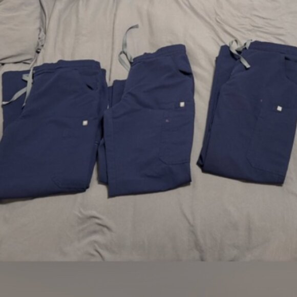 small petite yola skinny scrub pants - Picture 2 of 16